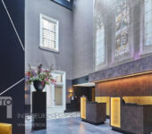 Wanddecoratie met mozaiek Hotel Nassau entree