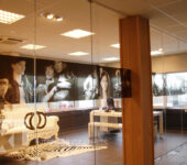 Geprint etsglas op glaswanden zwart wit