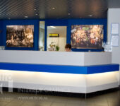 Balie renovatie kantoor blauw