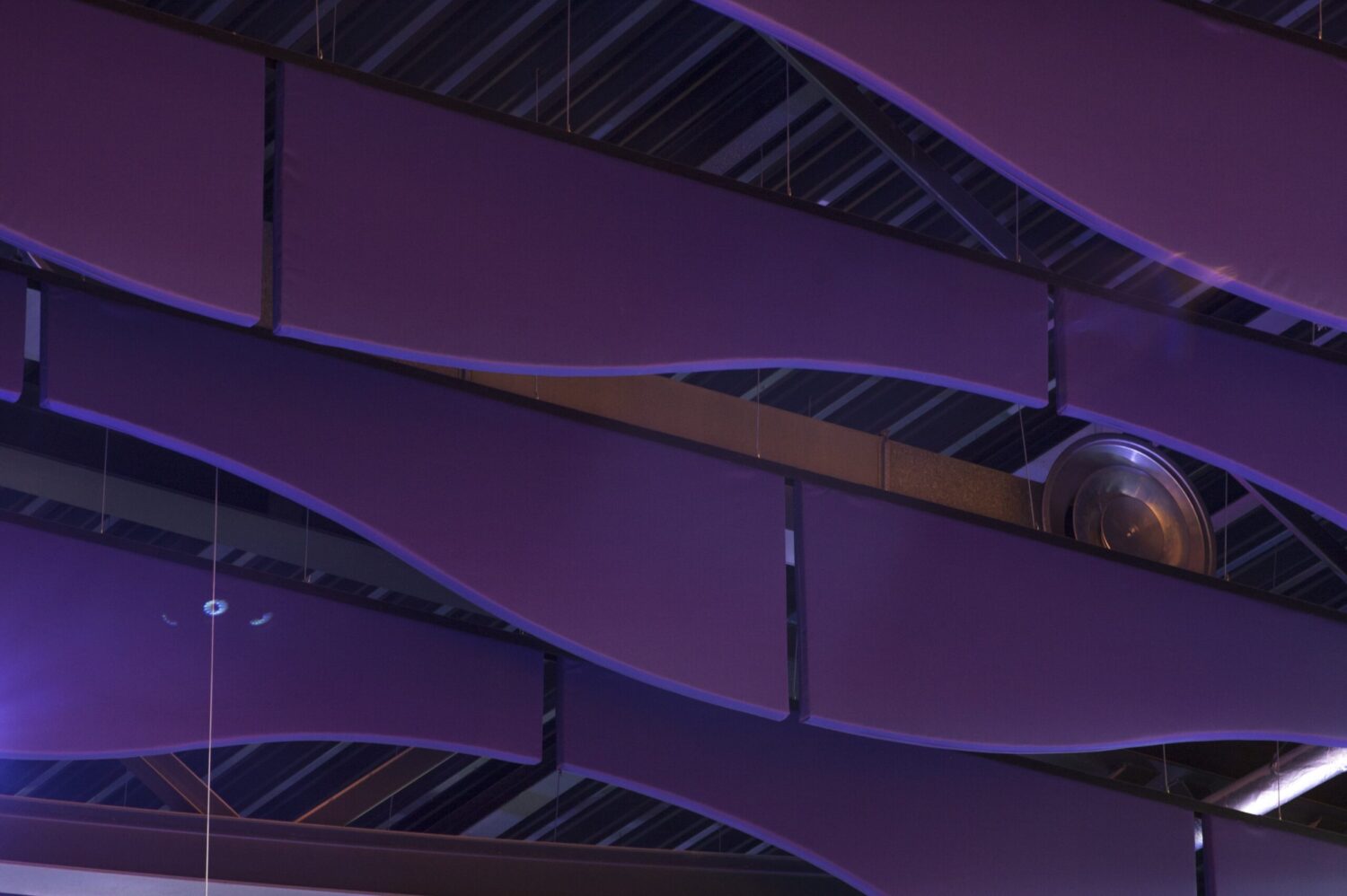 Akoestisch dempende plafond panelen verticaal hangend lichtgewicht pool sound baffle