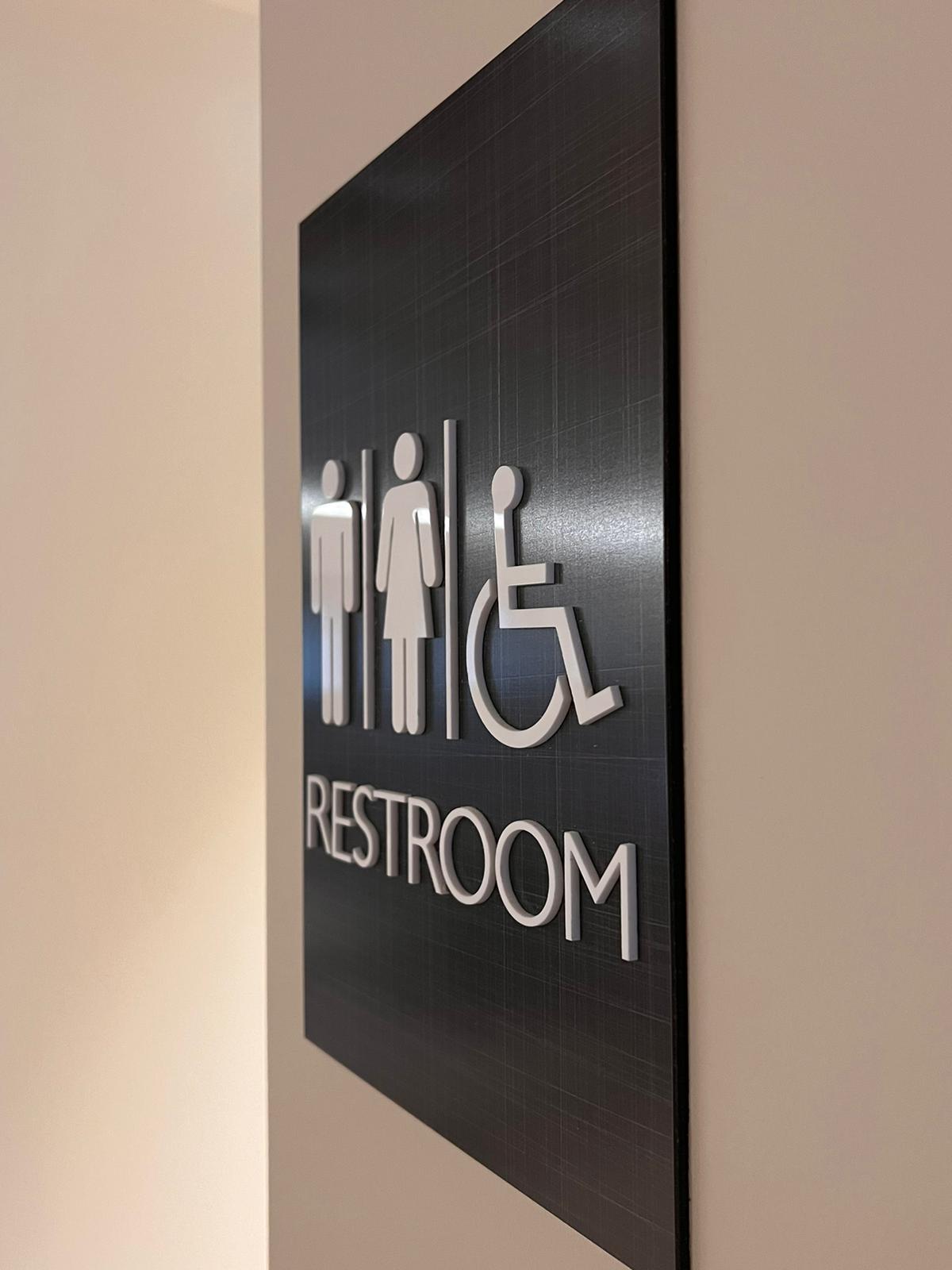 way finding restroom hotel door MetroXL