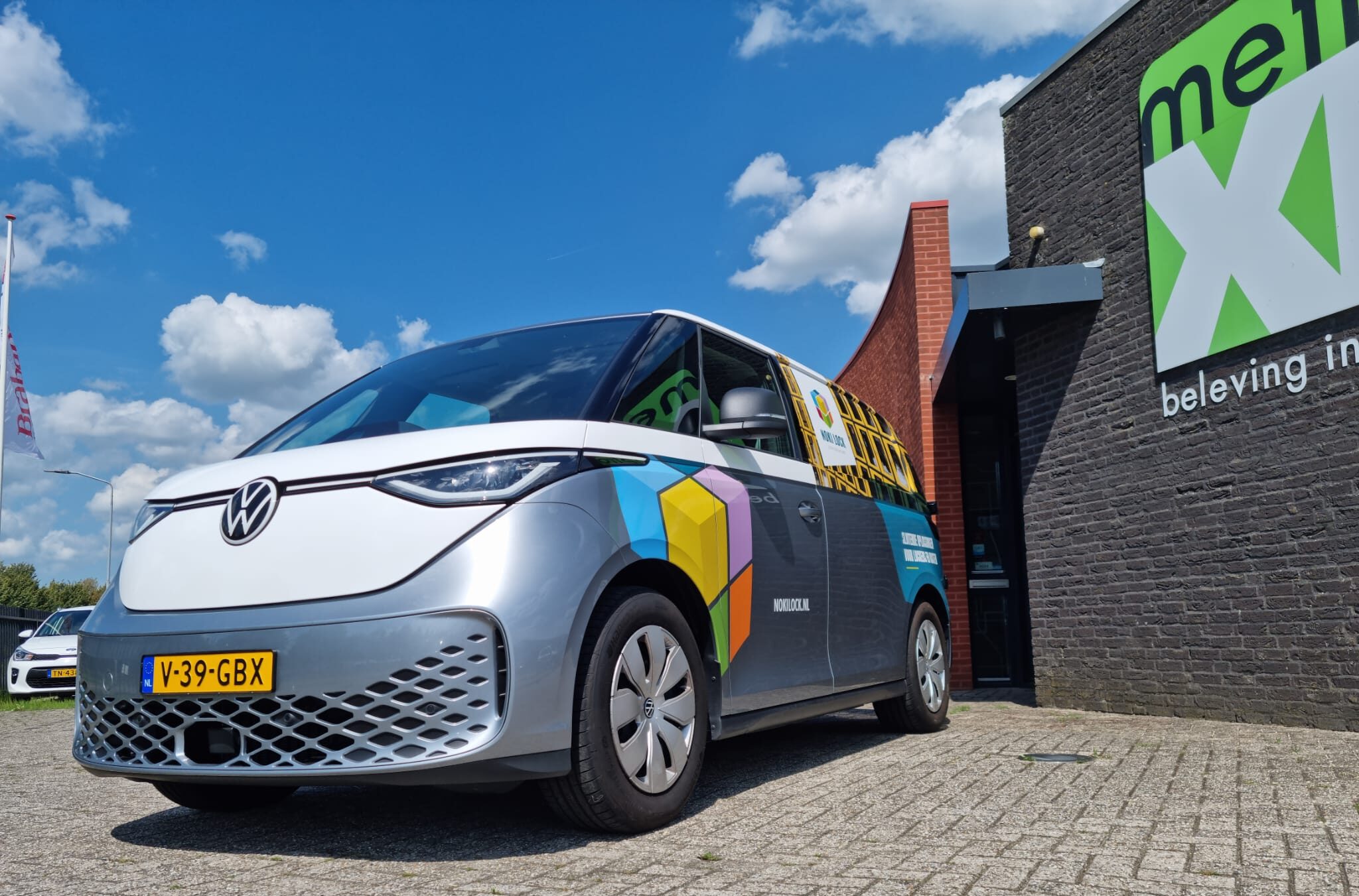 Belettering VW ID BUzz door MetroXL